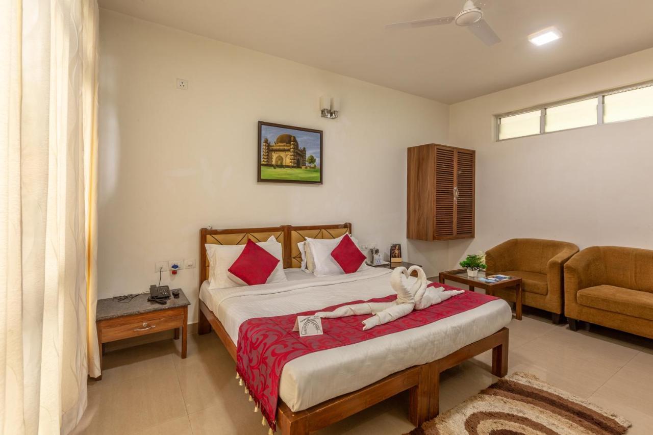 Kstdc Hotel Mayura Pine Top Nandi Hills ภายนอก รูปภาพ