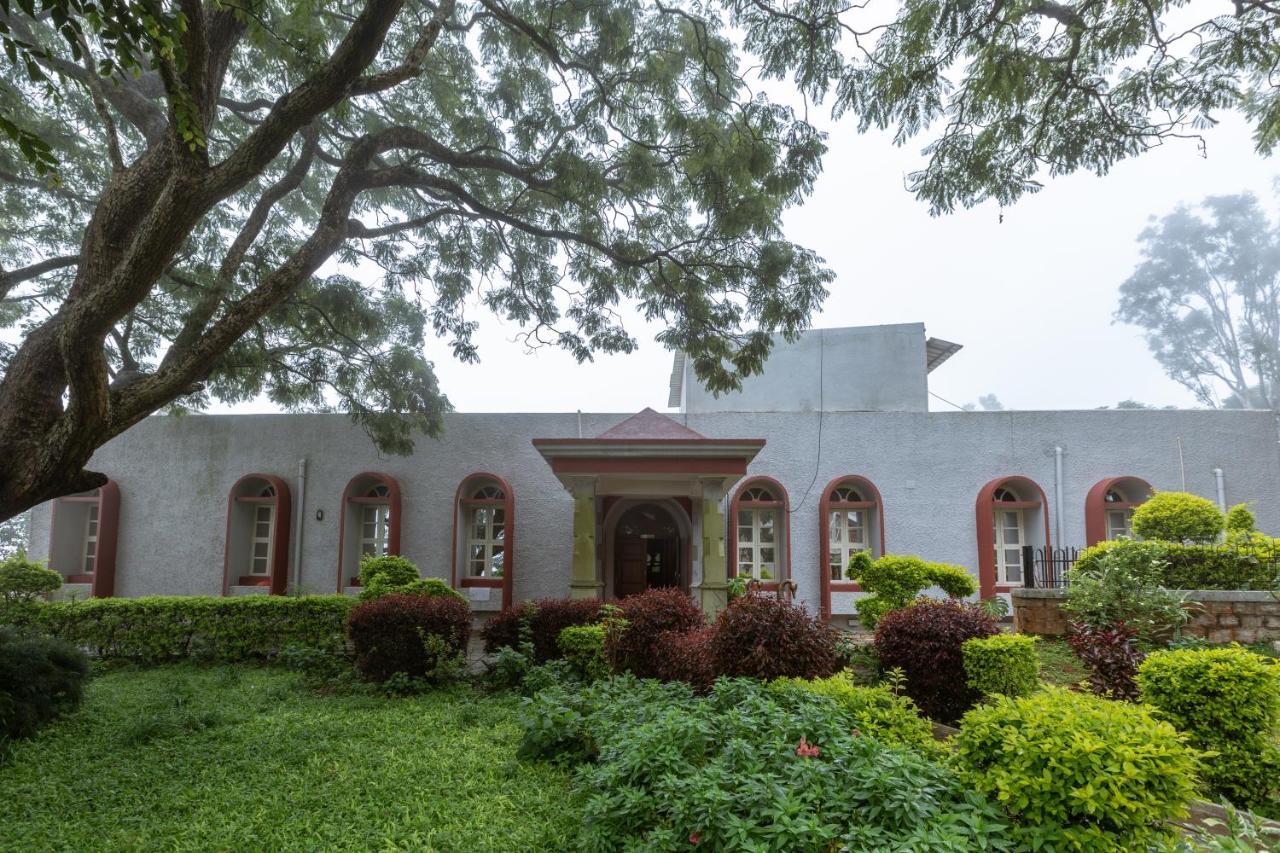 Kstdc Hotel Mayura Pine Top Nandi Hills ภายนอก รูปภาพ