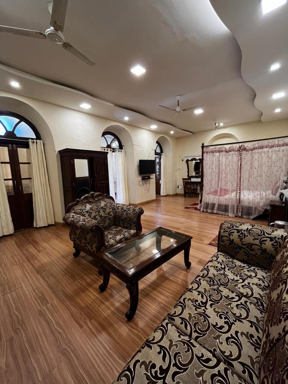 Kstdc Hotel Mayura Pine Top Nandi Hills ภายนอก รูปภาพ